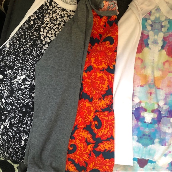 LuLaRoe baseball tops xs  bundle of 3 - Picture 8 of 8